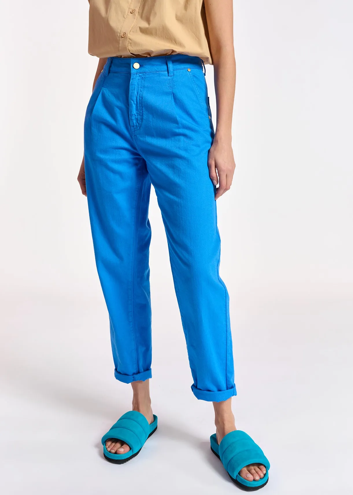 Blue denim boyfriend jeans
