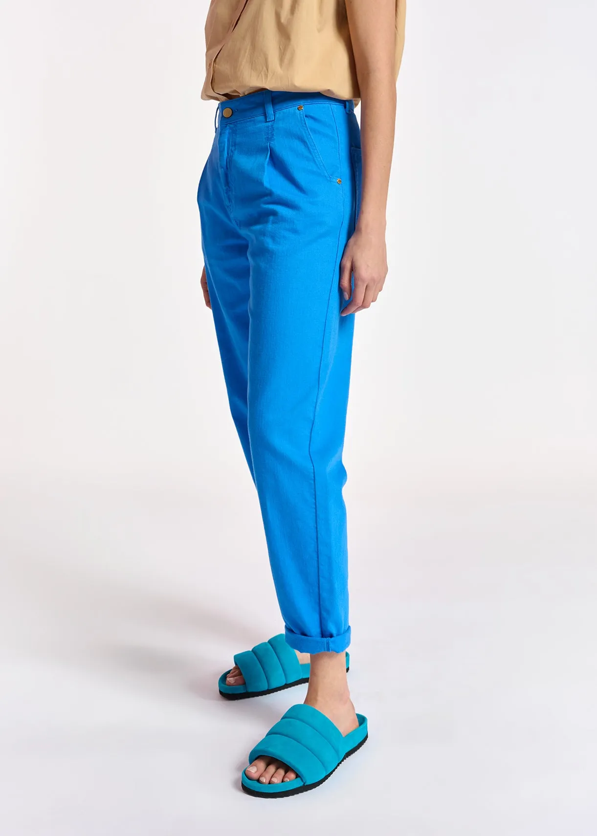 Blue denim boyfriend jeans