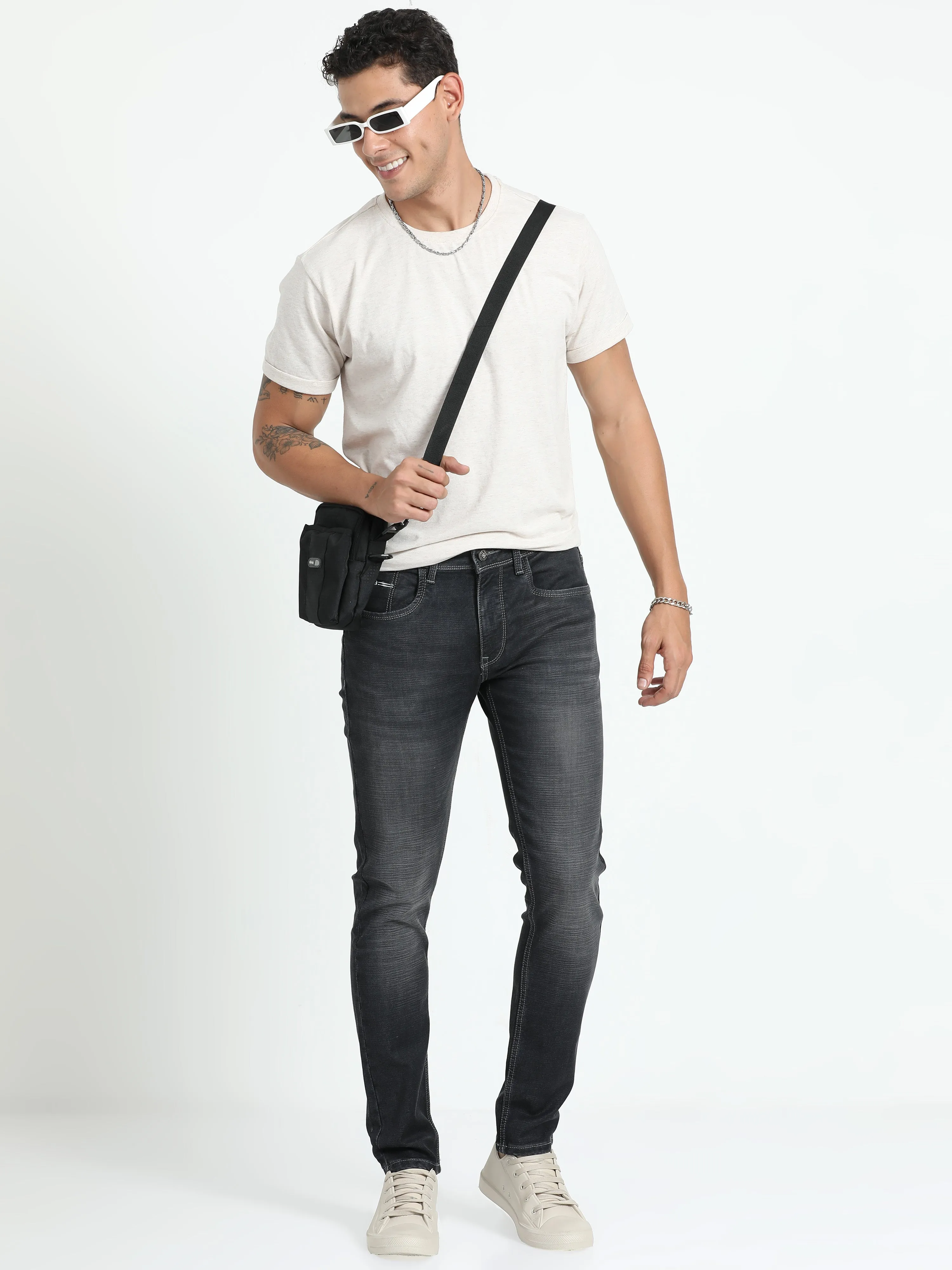 Men's Dark Grey Relaxed Denim Ankle fit Jeans